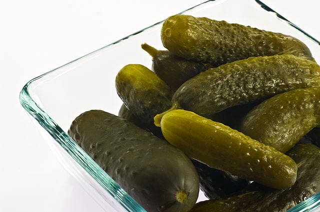 Homemade Garlic Pickles: A Tangy, Flavourful Delight