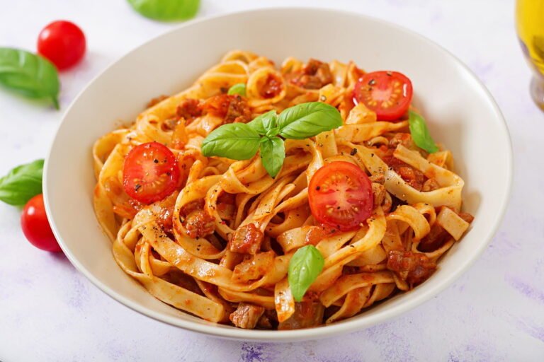 Fresh Heirloom Tomato and Basil Pasta